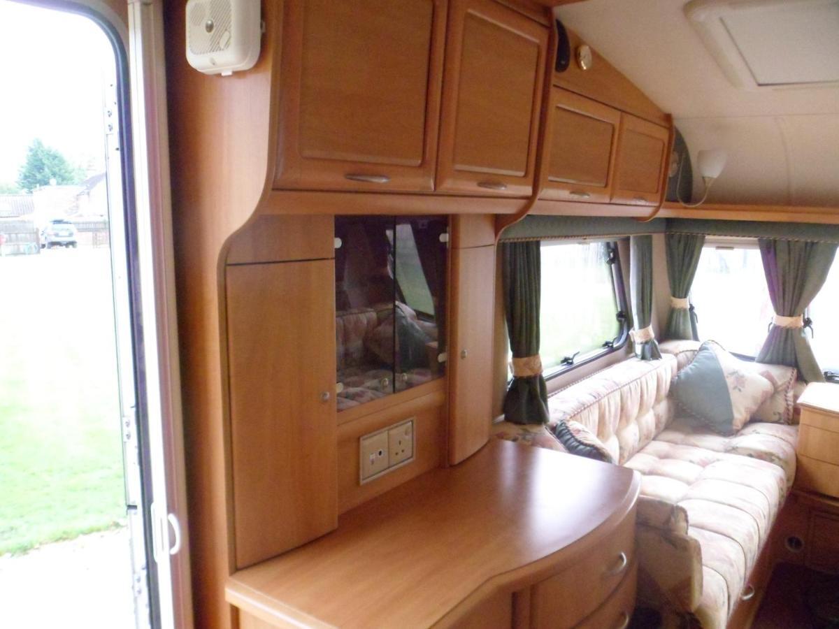 Midsummer Rental Touring Caravan Malton Exteriér fotografie